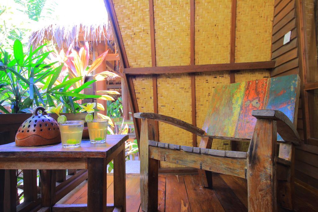 Pantai Karang Hotel Gili Trawangan Exterior photo