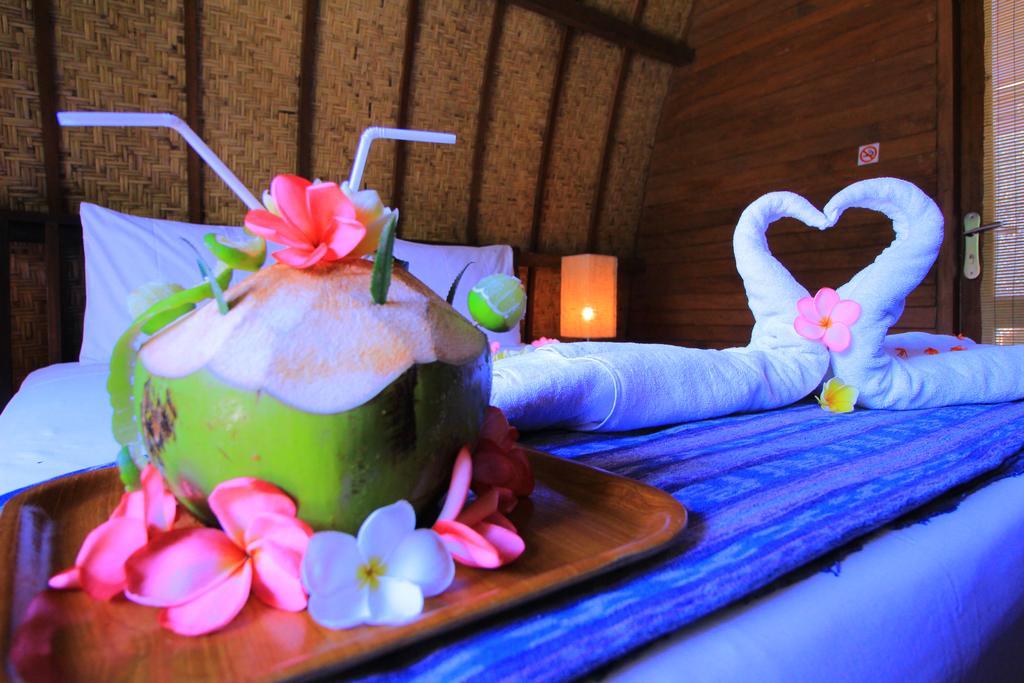 Pantai Karang Hotel Gili Trawangan Exterior photo